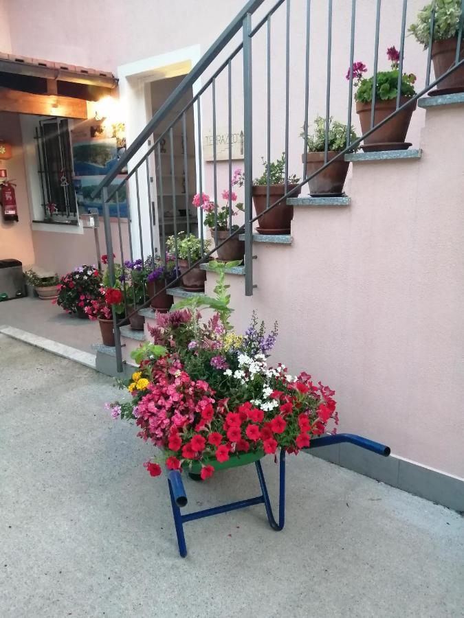 La Vie Est Belle Bed and Breakfast Finale Ligure Exteriör bild